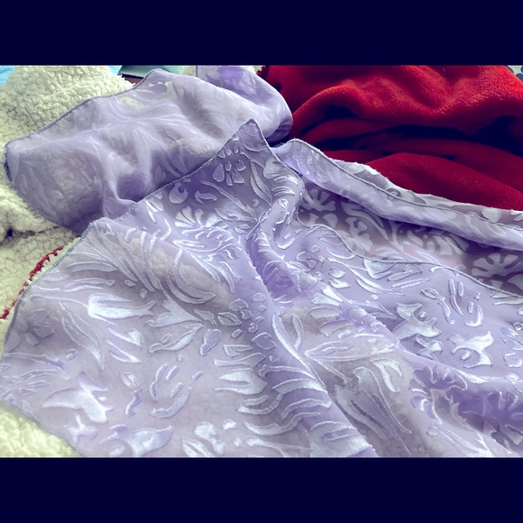 LAVENDER BURNOUT PRINT SCARF - Picture 3 of 4